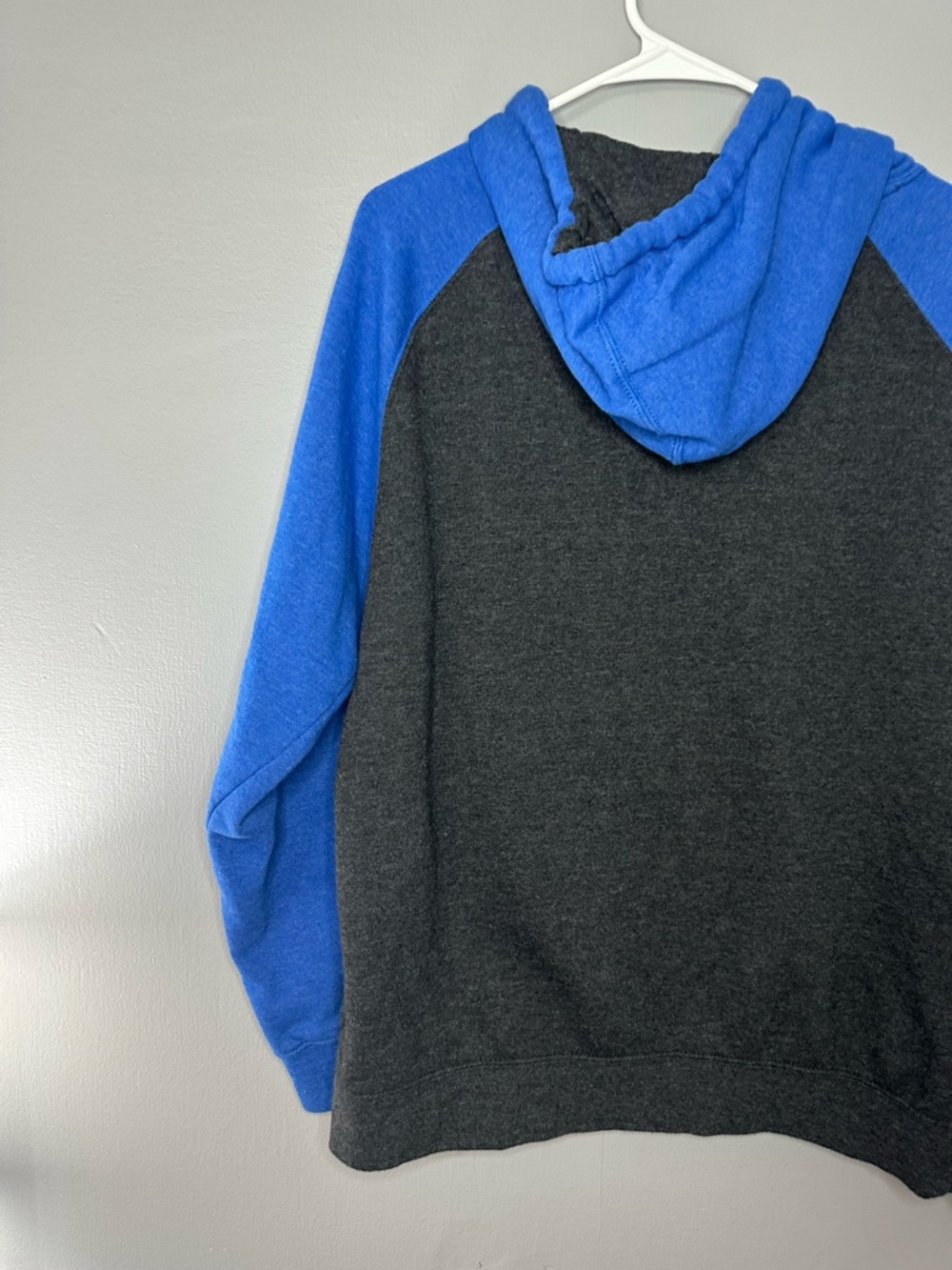 Snap On Men’s Two-Tone Blue and Charcoal Hooded Pullover - Picture 10 of 13